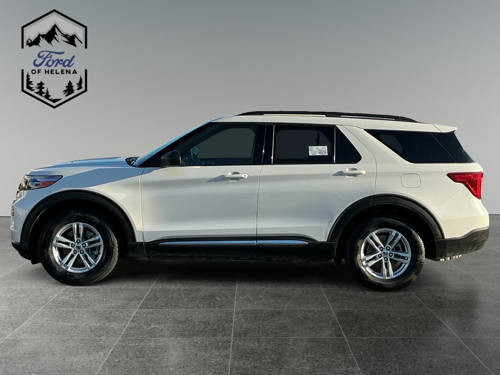 Used 2020 White Ford XLT image 2