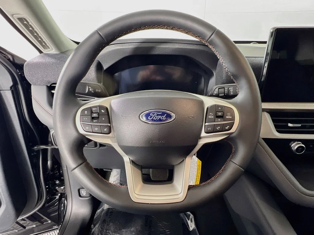 New 2026 Agate Black Metallic Ford Active image 8