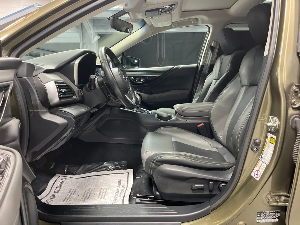 Used 2020 Green Metallic Subaru Onyx Edition XT image 11