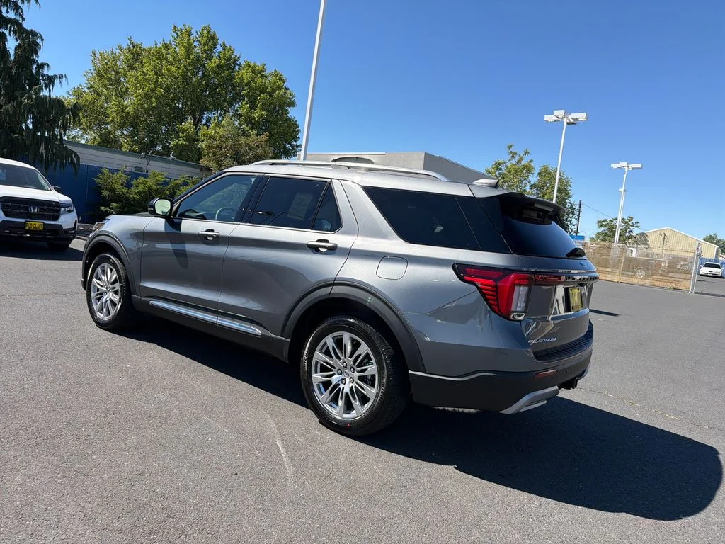 New 2026 Gray Ford Platinum image 3