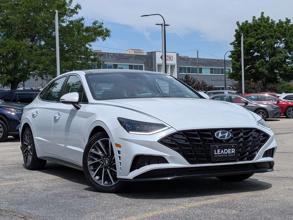 Used 2020 Gray Hyundai Limited image 1