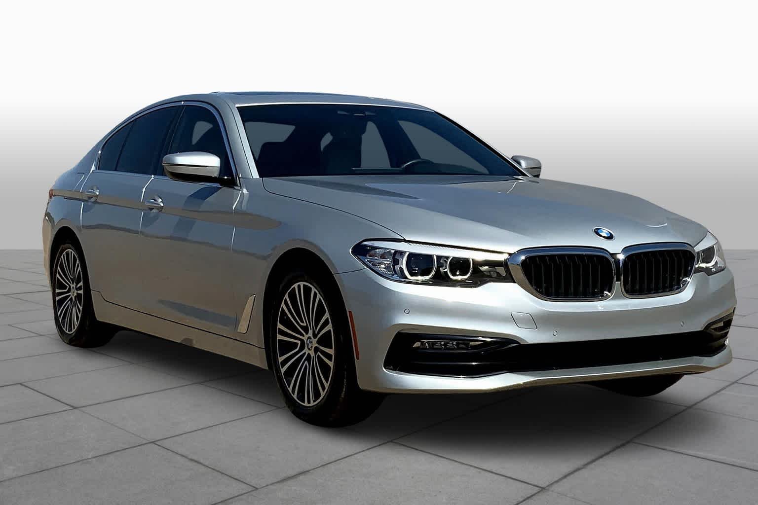 Used 2018 Glacier Silver Metallic BMW 530i image 2