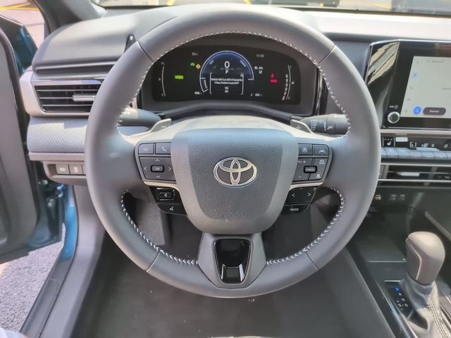 Used 2026  Toyota SE image 14