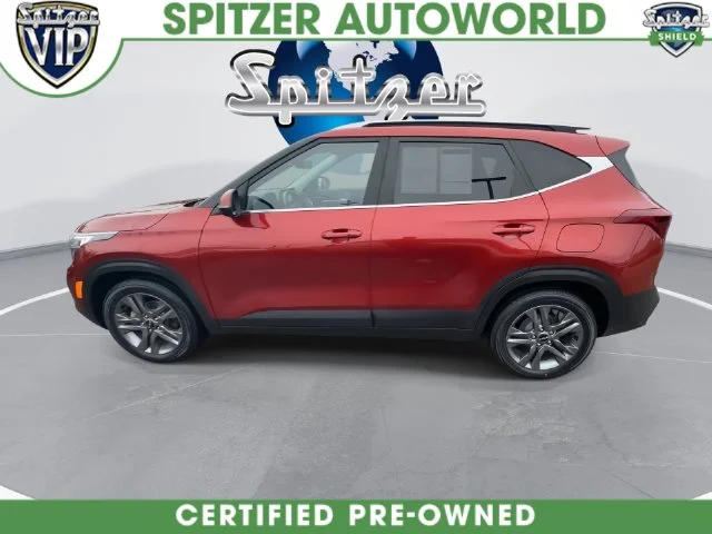 Used 2023 Orange Kia S image 10