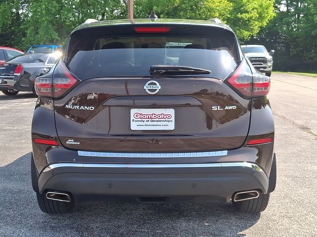 Used 2019 Brown Nissan SL image 9