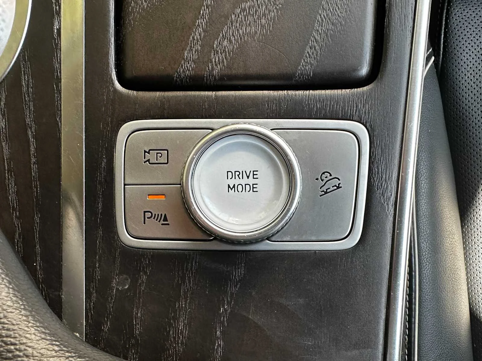 Used 2021  Genesis NA image 16