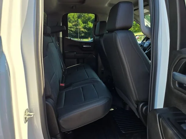 Used 2022 Summit White Chevrolet WT image 17