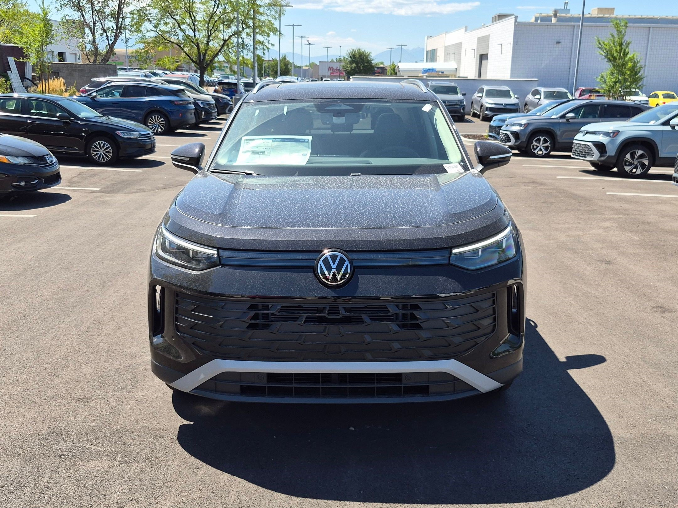 New 2026 Deep Black Pearl Volkswagen SE image 9
