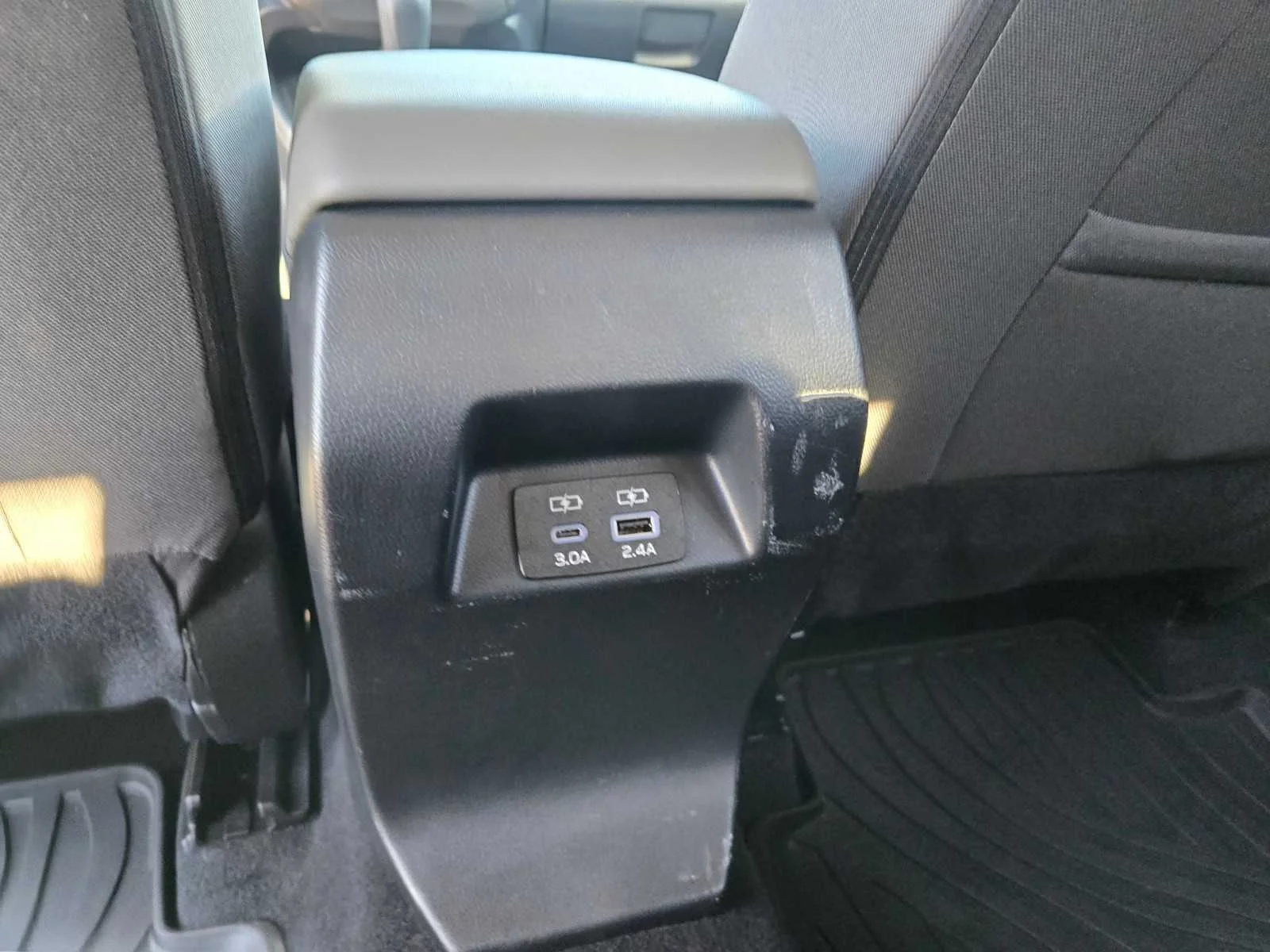 Used 2025  Subaru Premium image 15