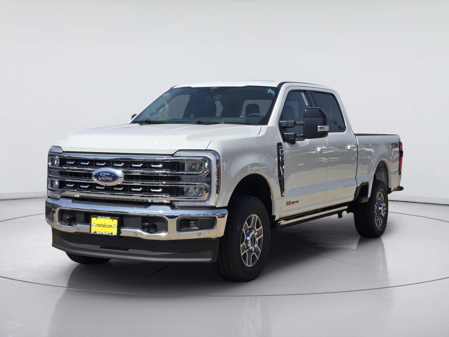 New 2026 Star White Metallic Tri-Coat Ford F-250® Lariat® image 2