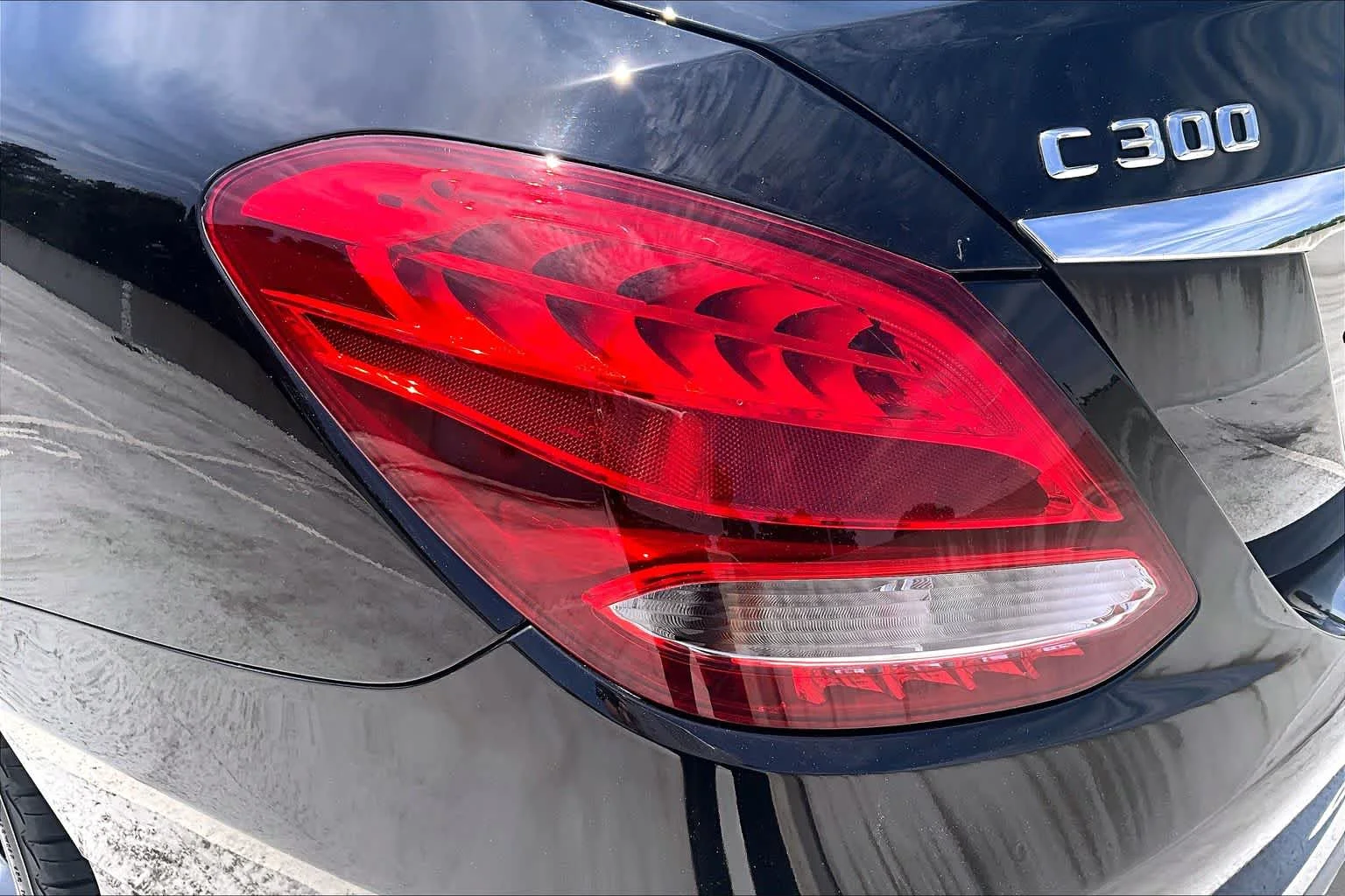 Used 2015 Obsidian Black Metallic Mercedes-Benz C 300 image 54