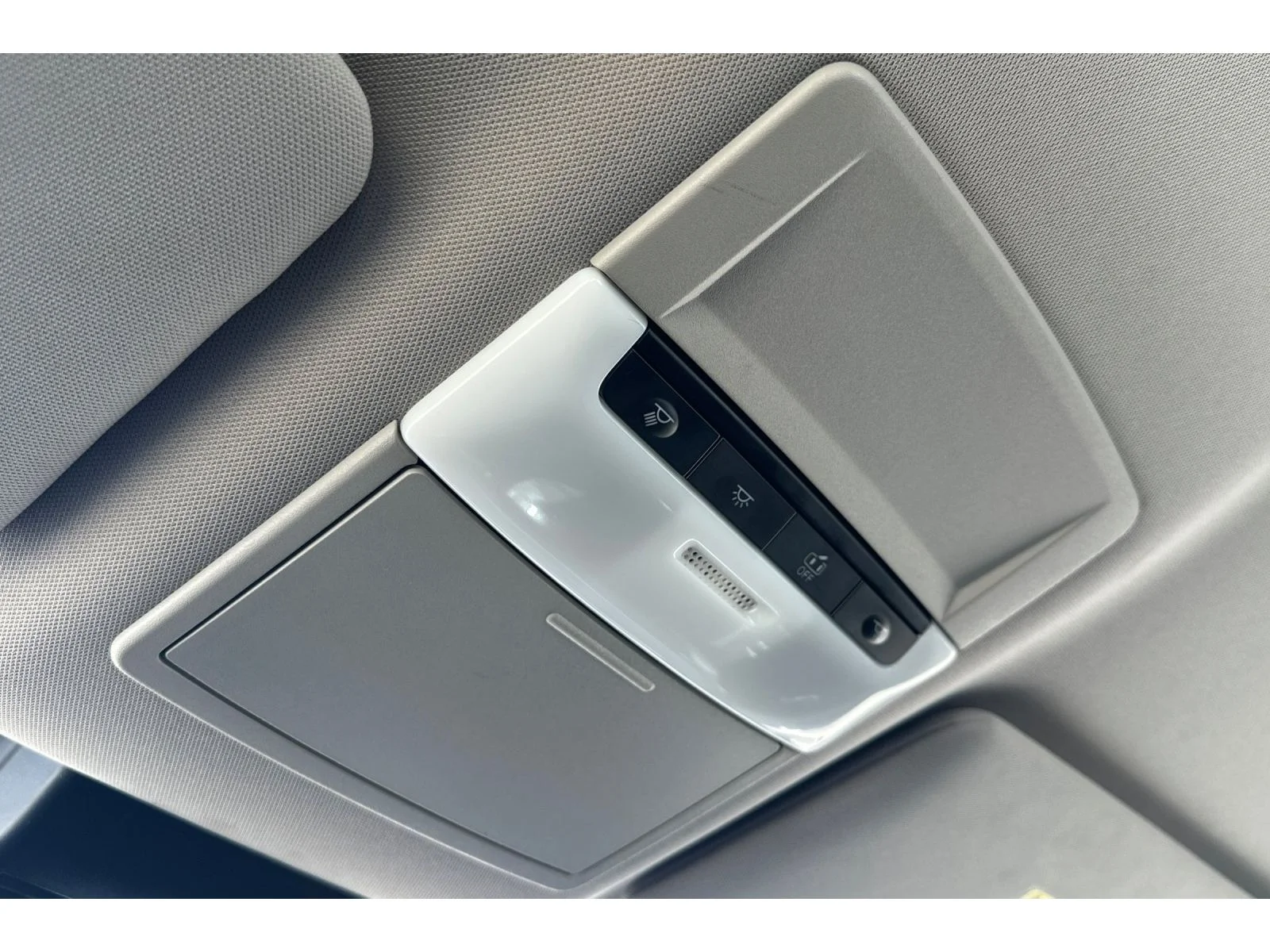 Used 2023 Gun Metallic Nissan 2.5 SV image 23