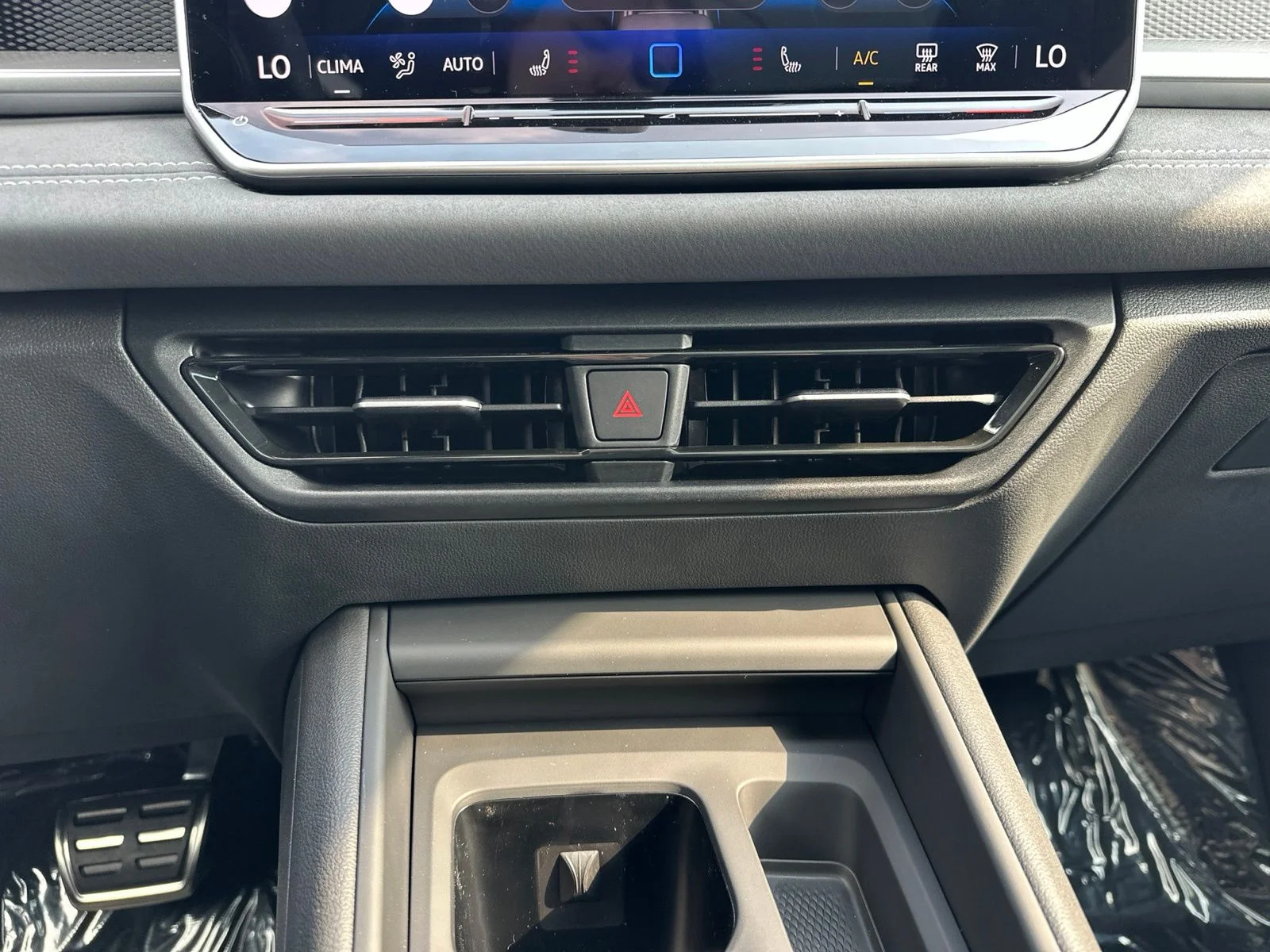 New 2026 Black Volkswagen 2.0T SE R-Line Black image 62