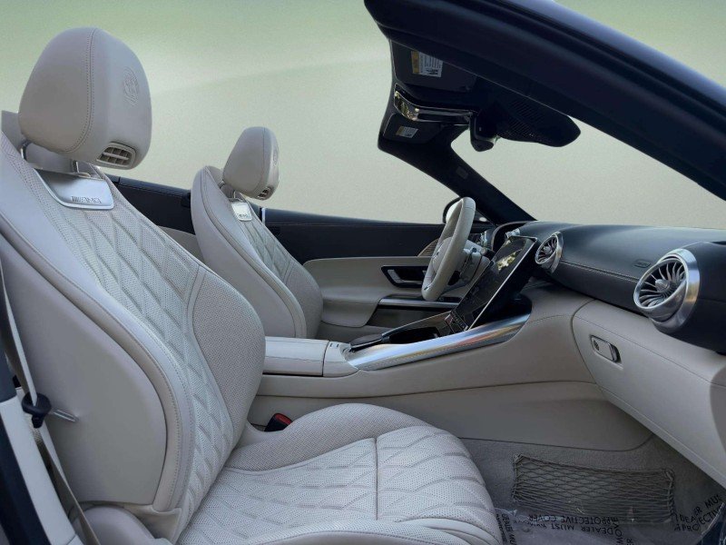 Certified Used 2024  Mercedes-Benz AMG® SL 43 image 19