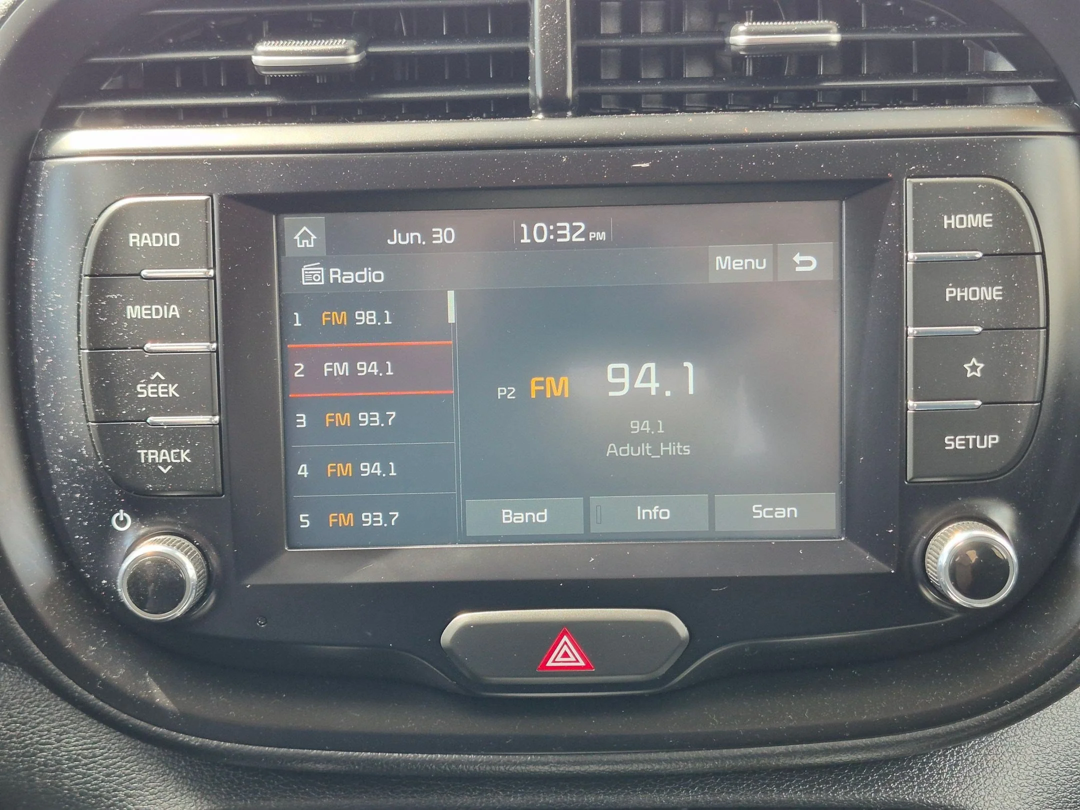 Used 2021 Snow White Pearl Kia S image 20