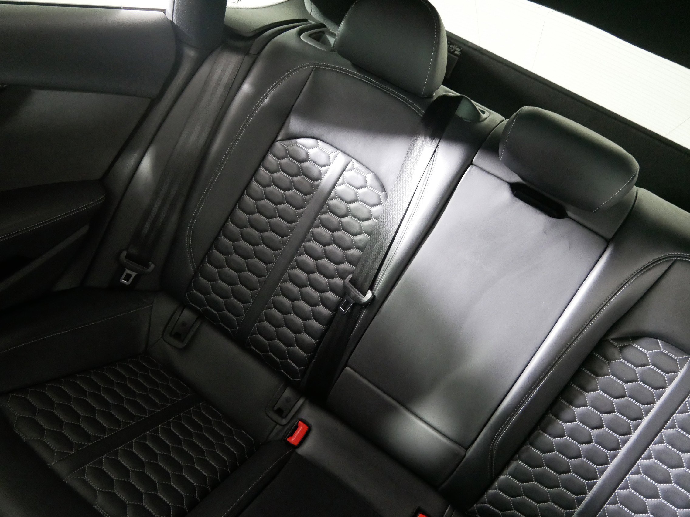 Used 2019 Daytona Gray Pearl Effect Audi Sedan 2.9 QTRO image 12