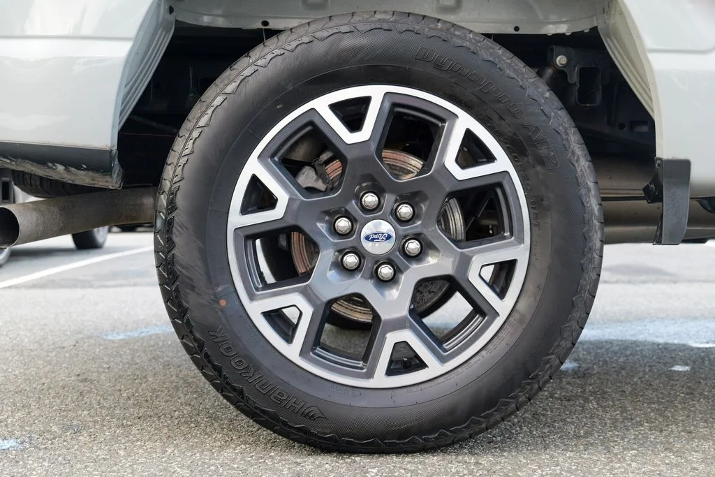 Used 2024 Avalanche Ford STX image 17