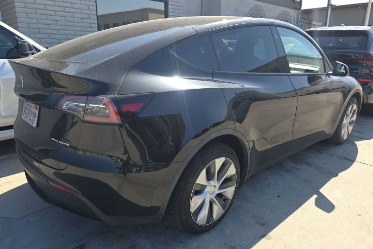 Used 2022 Tesla Model Y Long Range with VIN 7SAYGDEE5NF424652 for sale in Fontana, CA