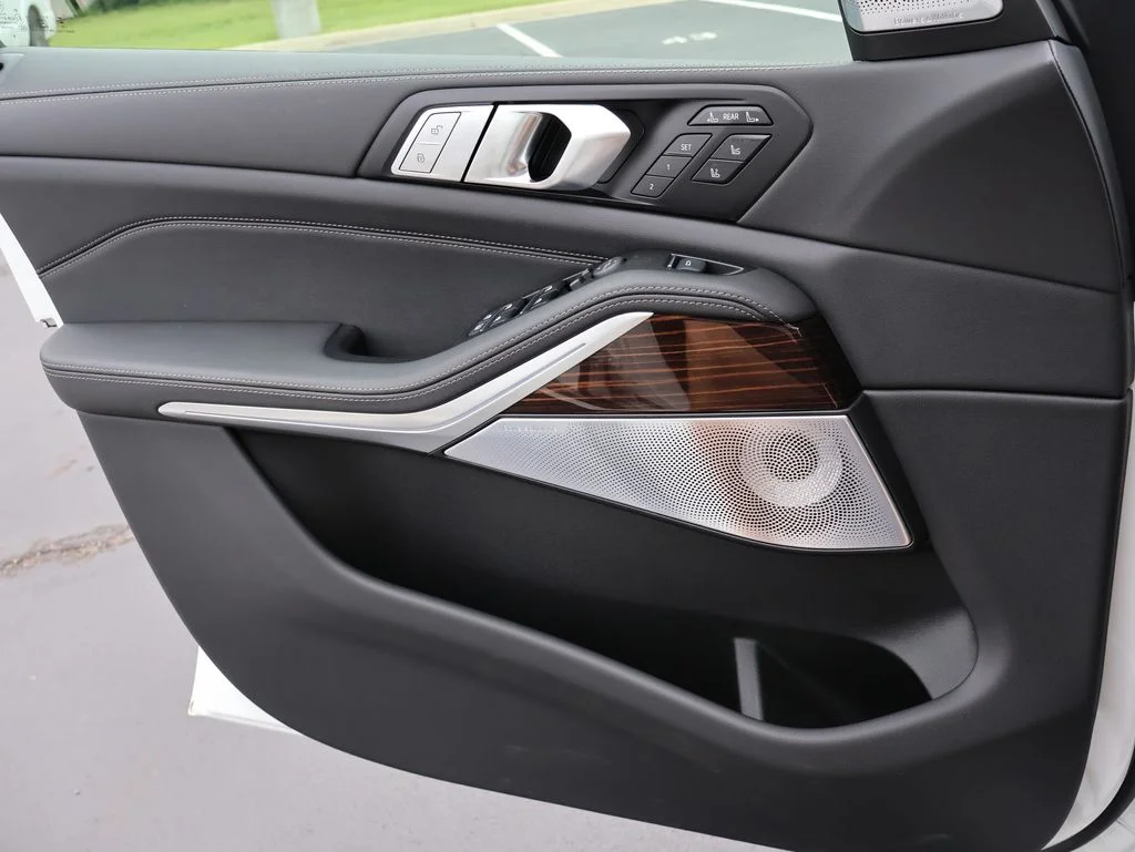 New 2027 White BMW xDrive40i image 41