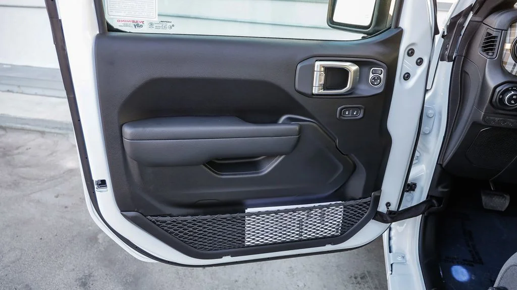 New 2026 White Jeep 85th Anniversary Edition image 25
