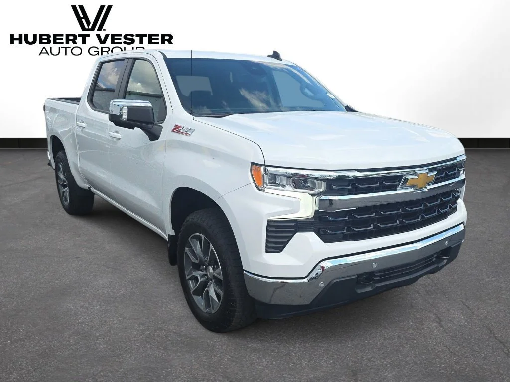 New 2026 Summit White Chevrolet LT image 4