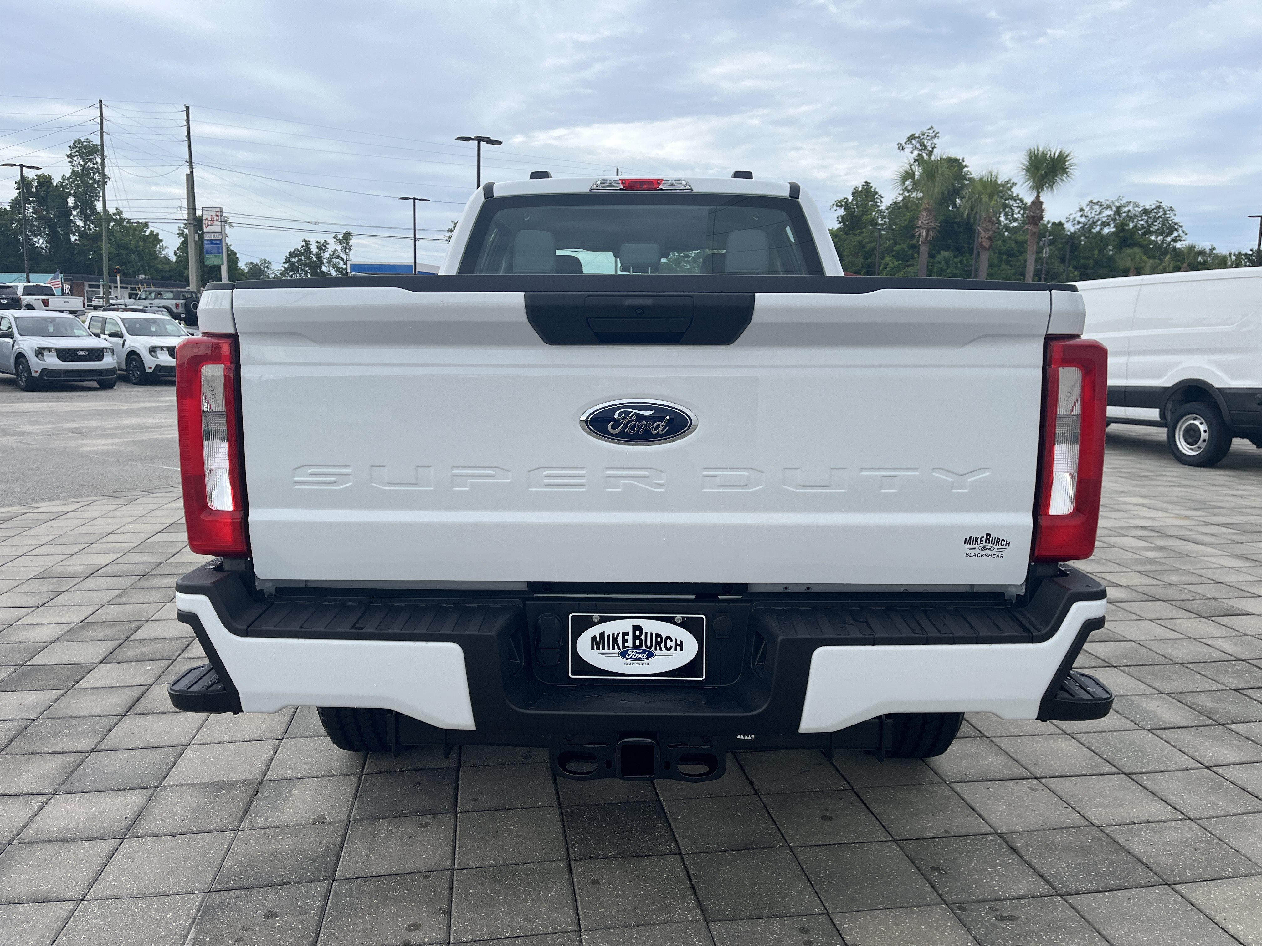 New 2026 Oxford White Ford F-250® XL image 5