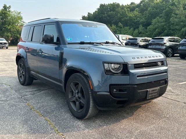 Used 2023 Blue Land Rover X-Dynamic SE image 1