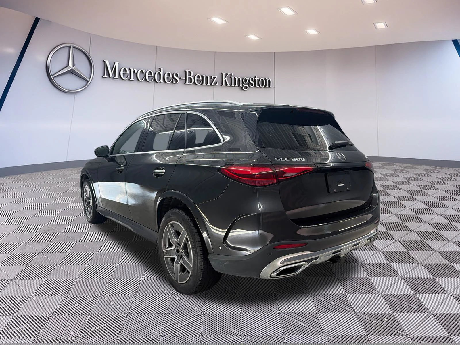 Used 2023 Grey Mercedes-Benz GLC 300 image 8