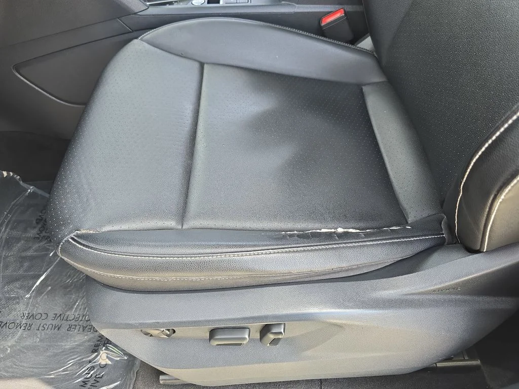 Used 2020 Silver Volkswagen 3.6L V6 SE w/Technology R-Line image 31