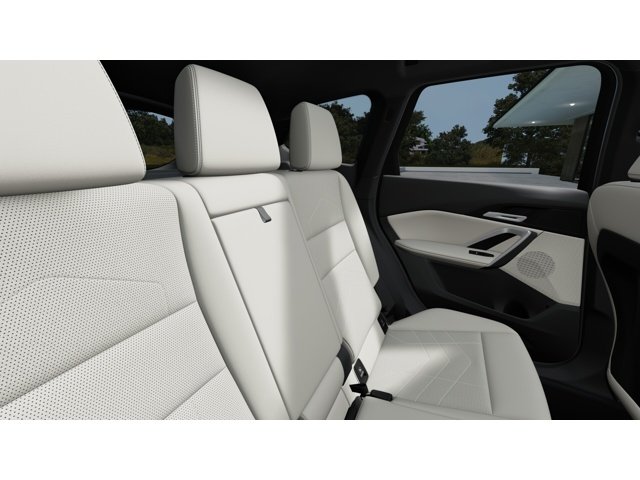 New 2027 Dune Grey Metallic BMW  image 12
