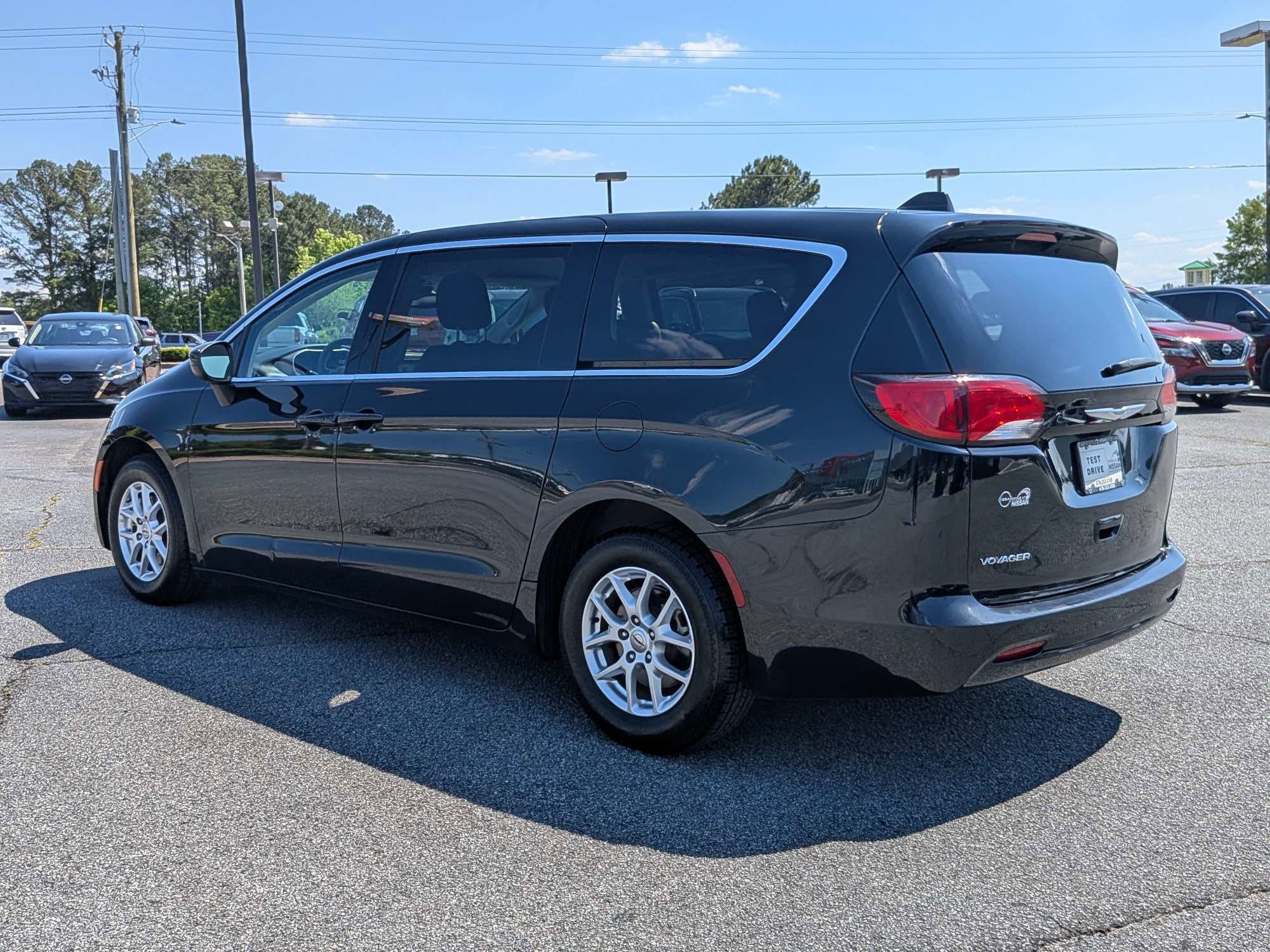 Used 2023 Black Chrysler LX image 6