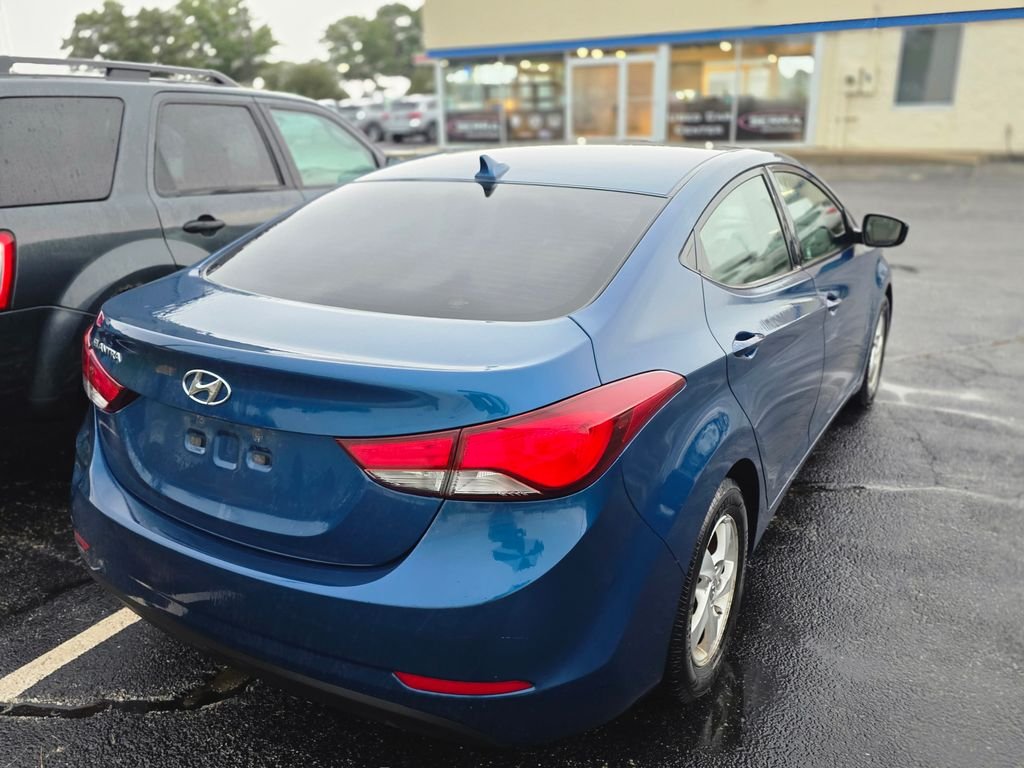 Used 2014 Windy Sea Blue Hyundai SE image 4