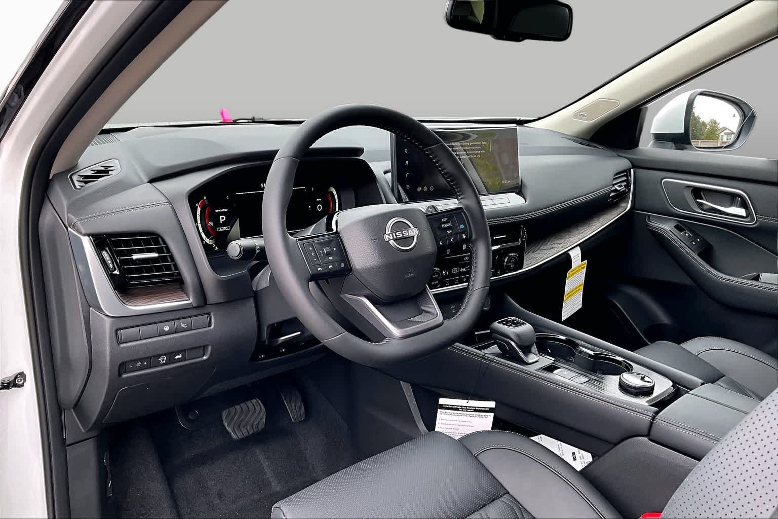 New 2026 Everest White Pearl TriCoat Nissan Platinum image 10