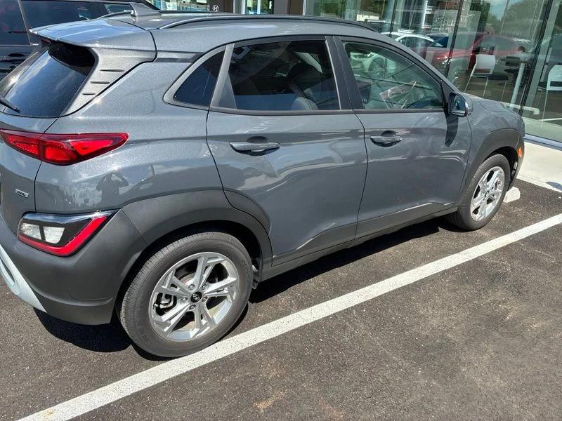 Used 2023 Gray Hyundai SEL image 7