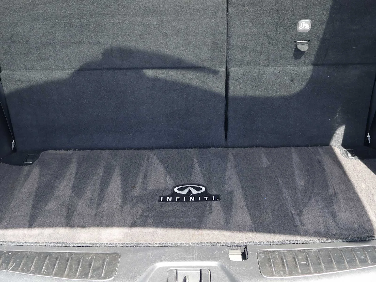 Certified Used 2021 Black Obsidian INFINITI LUXE image 25