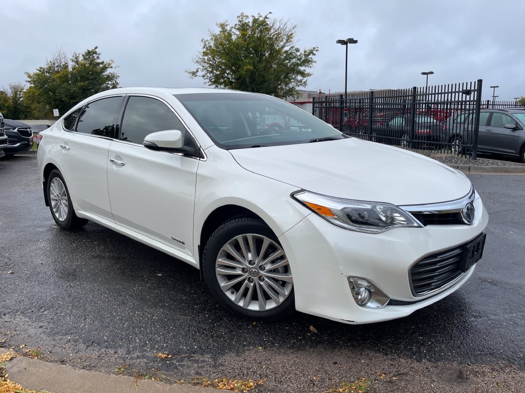 2014 Toyota Avalon Limited Hybrid