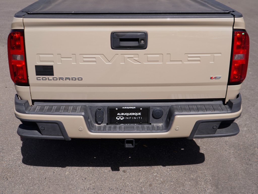 Used 2022 Black Chevrolet 4WD Z71 image 11