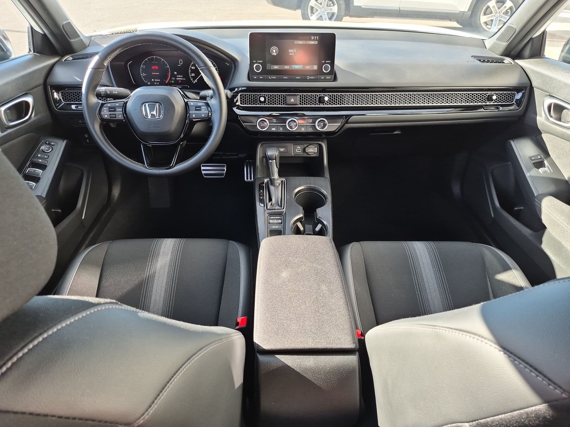 2024 Honda Civic Hatchback Sport - Photo 29