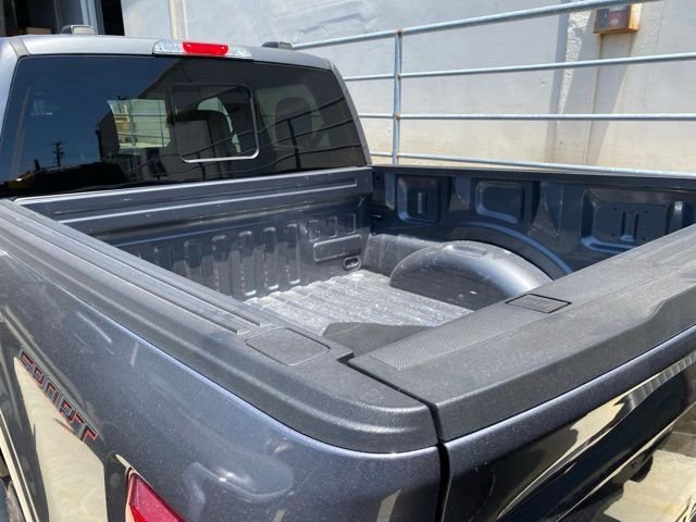Used 2023 Gray Ford XLT image 6