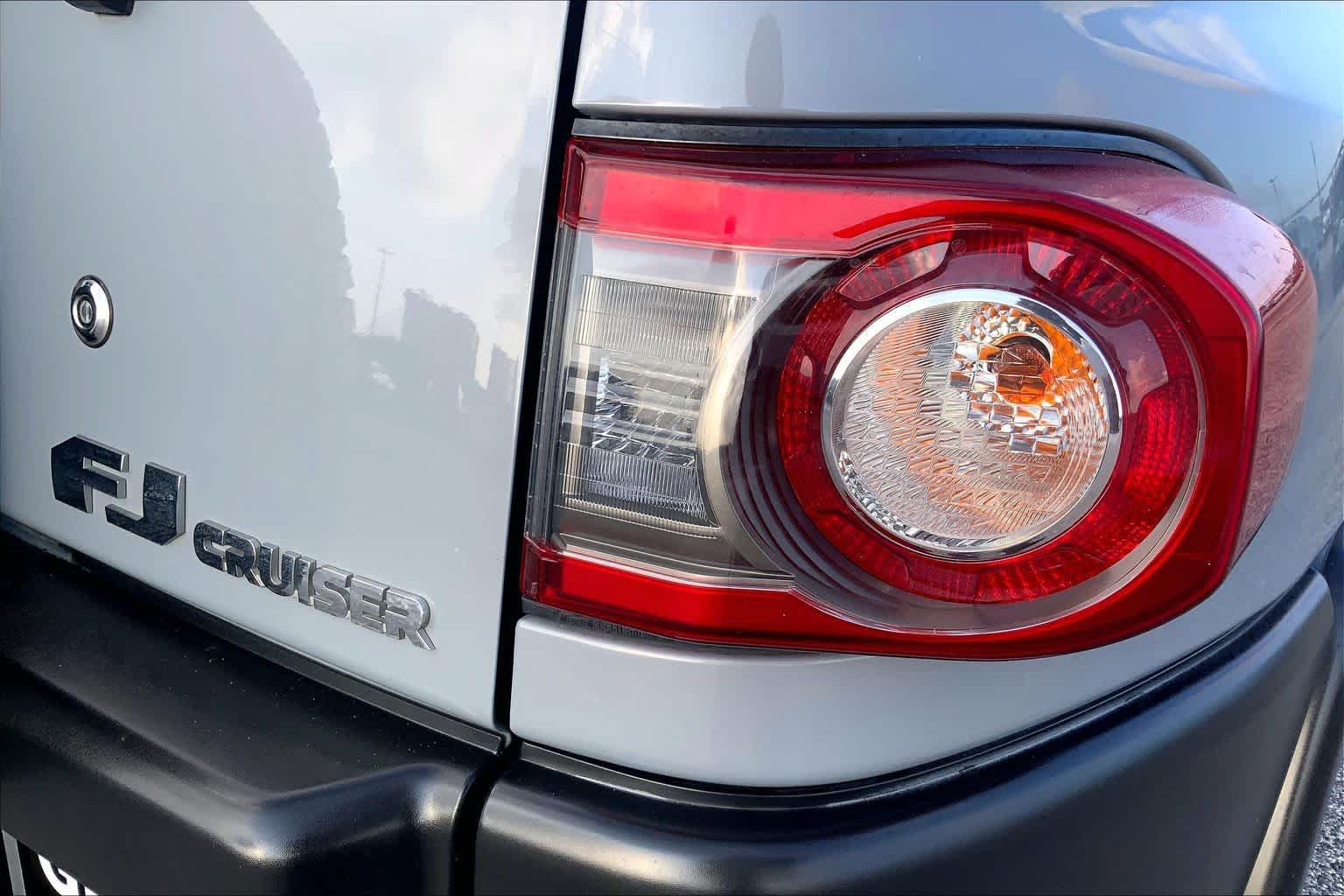 Used 2014 Cement Toyota  image 30