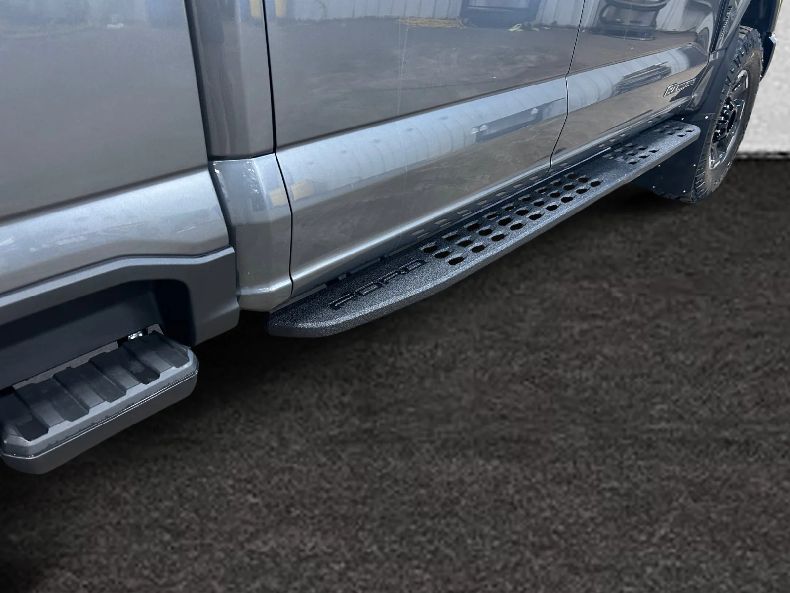 New 2026 Carbonized Grey Metallic Ford Platinum image 11