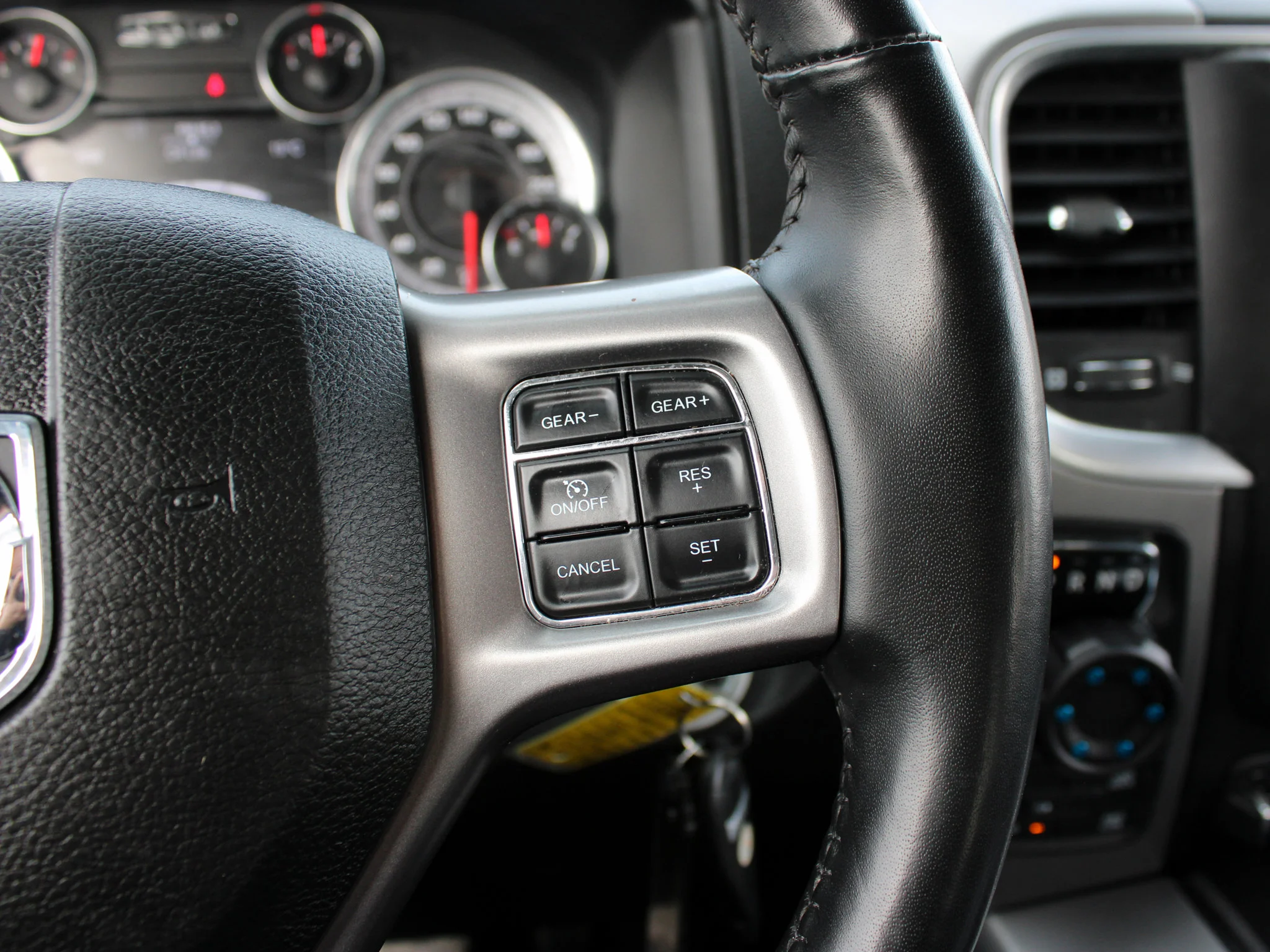 Certified Used 2022 Grey RAM Warlock * HEMI V8 | Android Auto | Bronze Wheels | Tonneau Cover | Heated Seats | Remote Start image 23