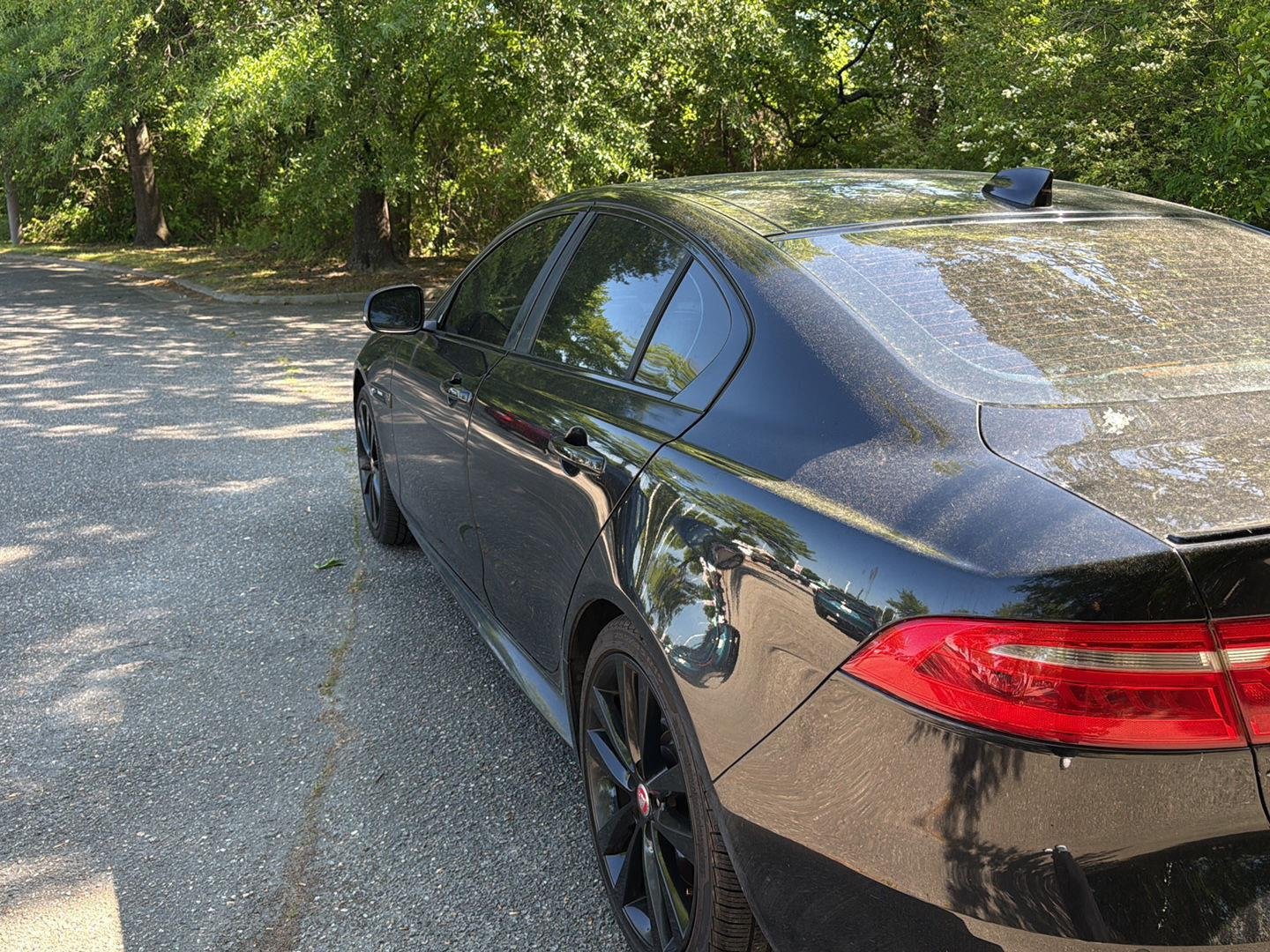 Used 2017 Ultimate Black Metallic Jaguar 35t R-Sport image 9