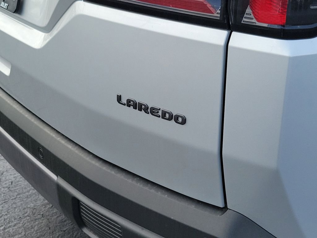 New 2026 Silver Zynith Clearcoat Jeep Laredo image 6