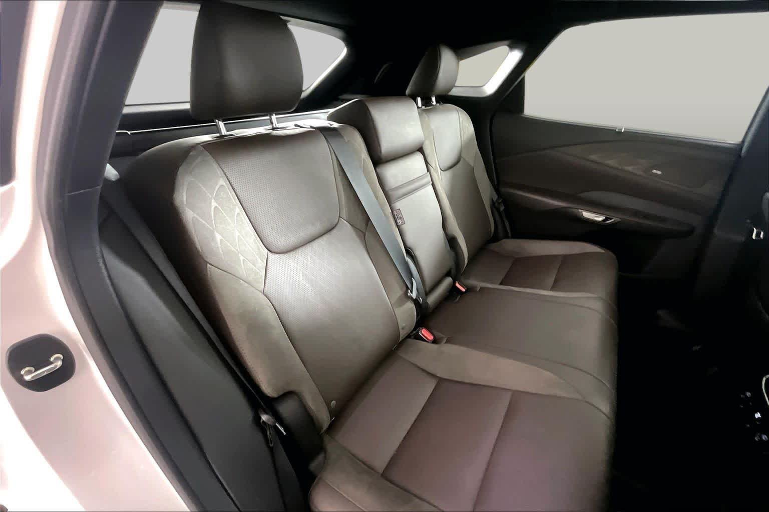 2023 Lexus RX Hybrid 350h - Photo 19