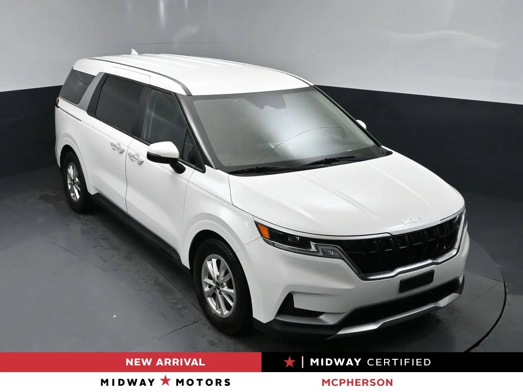 Certified Used 2022 White Kia LXS image 1