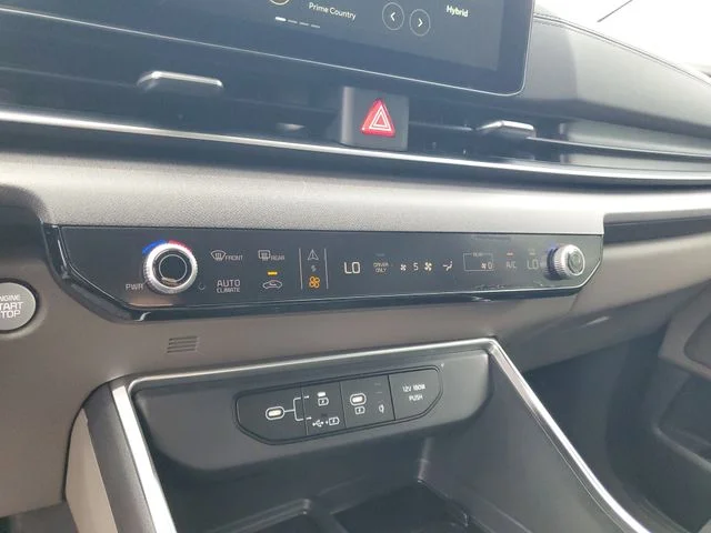New 2026 Ivory Silver Kia EX image 17