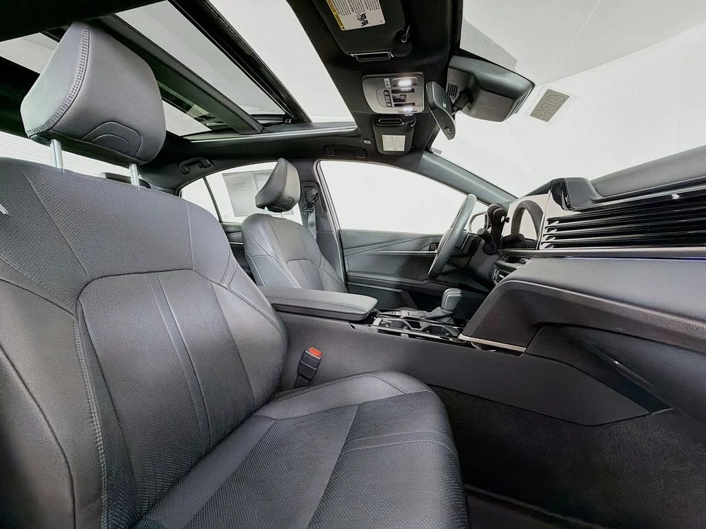 Used 2025 Reservoir Blue Toyota XSE image 28