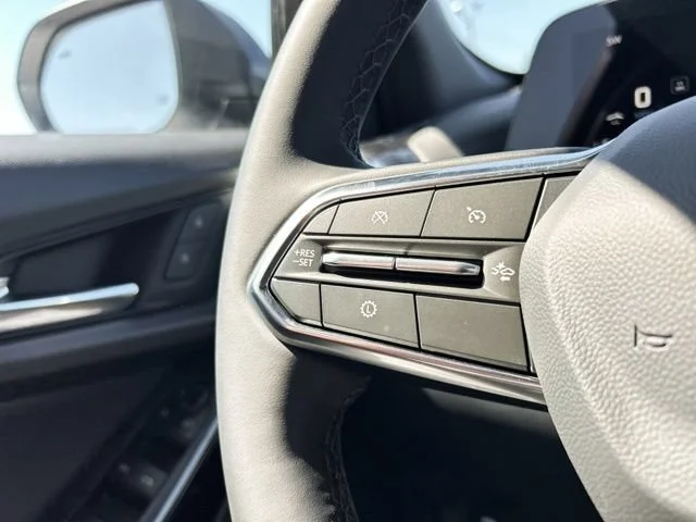 2026 Chevrolet Equinox LT - Photo 35