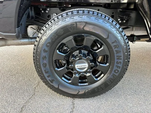 2024 Ford F-350 Super Duty XLT - Photo 30